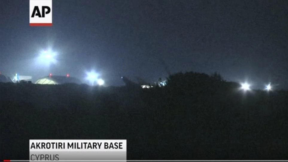 Tornado GR4: Τα αεροσκάφη της RAF σηκώνονται από το Ακρωτήρι της Κύπρου για την επίθεση στη Συρία (βίντεο)